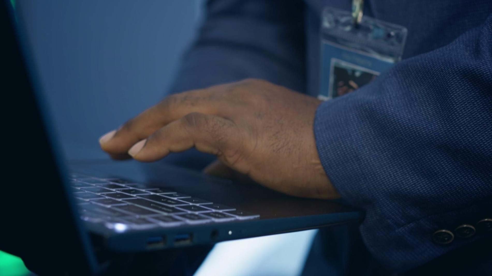 Competitor comparison dashboard